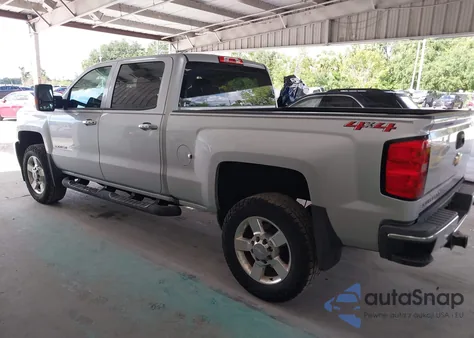 2018 Chevrolet Silverado 2500Hd Wt z USA, uszkodzony, nr VIN 1GC1KUEG0JF151169